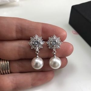 Snow flakes pearl dangle crystal earring fall drop